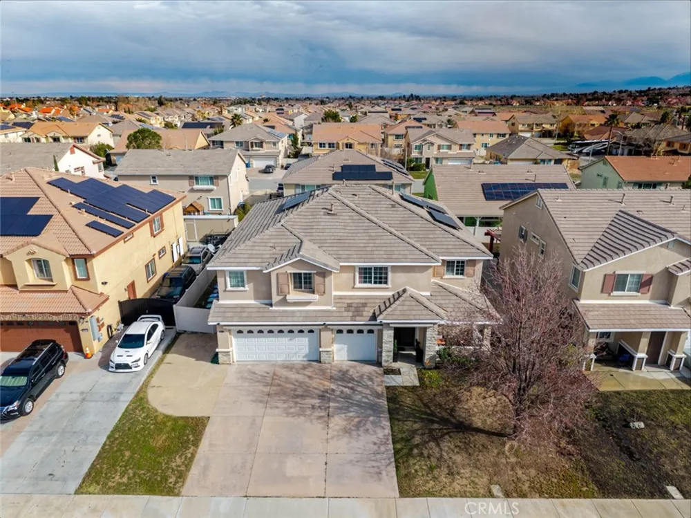 39112 Desert Holly Lane Palmdale, CA 93551