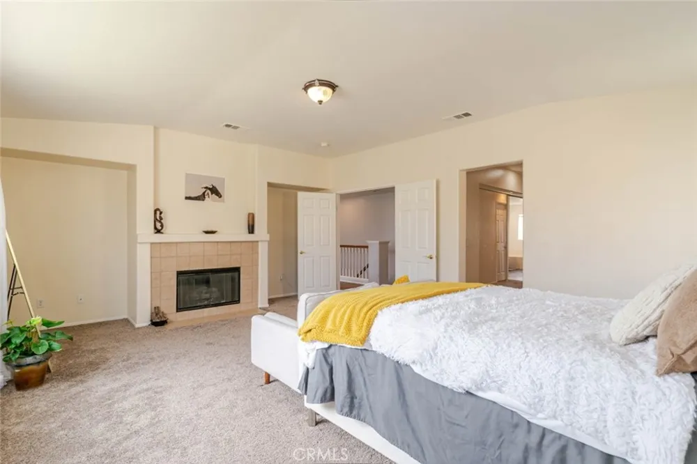 39112 Desert Holly Lane Palmdale, CA 93551
