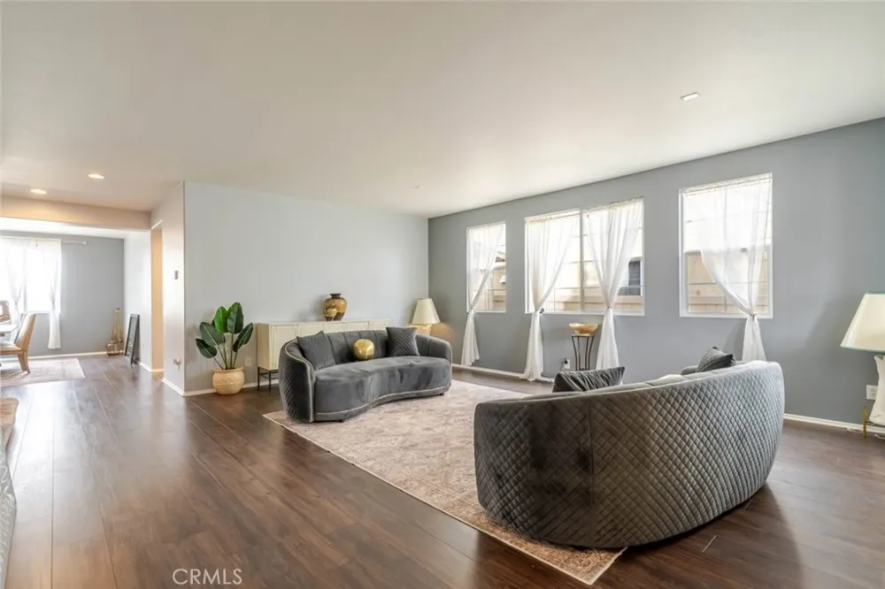 39112 Desert Holly Lane Palmdale, CA 93551