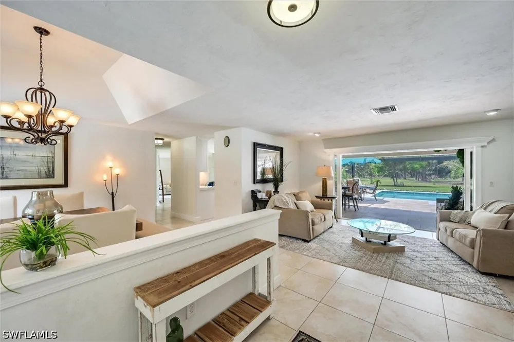 19th Avenue SW Naples, FL 34117