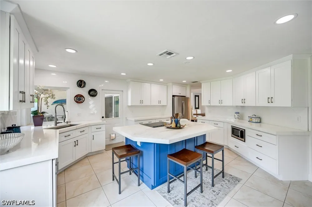 19th Avenue SW Naples, FL 34117