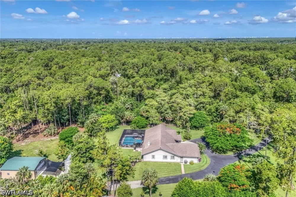 19th Avenue SW Naples, FL 34117
