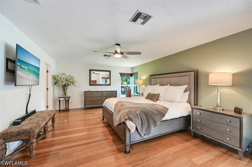 19th Avenue SW Naples, FL 34117