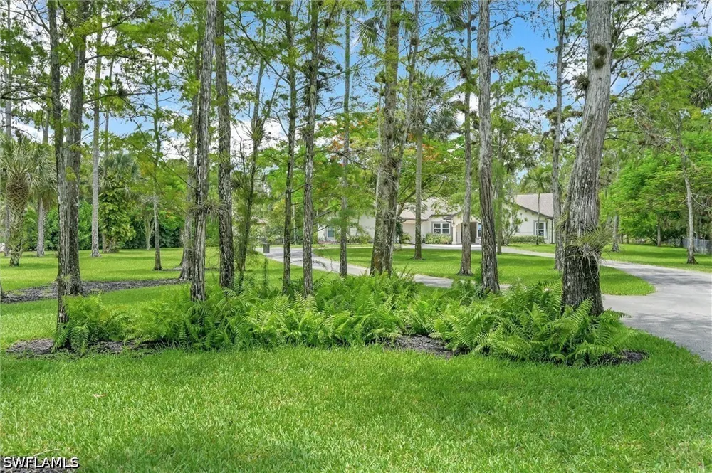 19th Avenue SW Naples, FL 34117