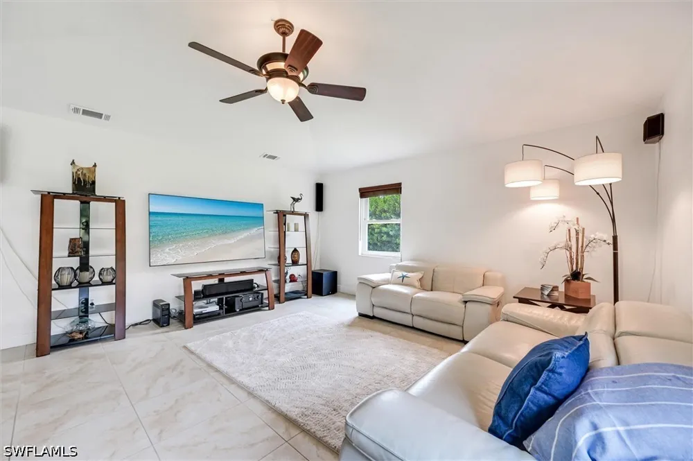 19th Avenue SW Naples, FL 34117