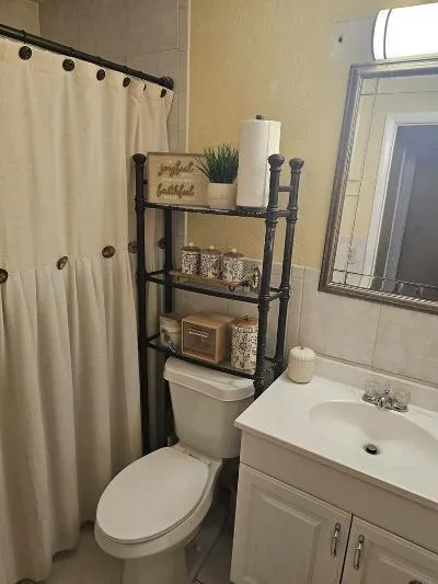 2004 NW 38th Terrace #803 Lauderdale Lakes, FL 33311