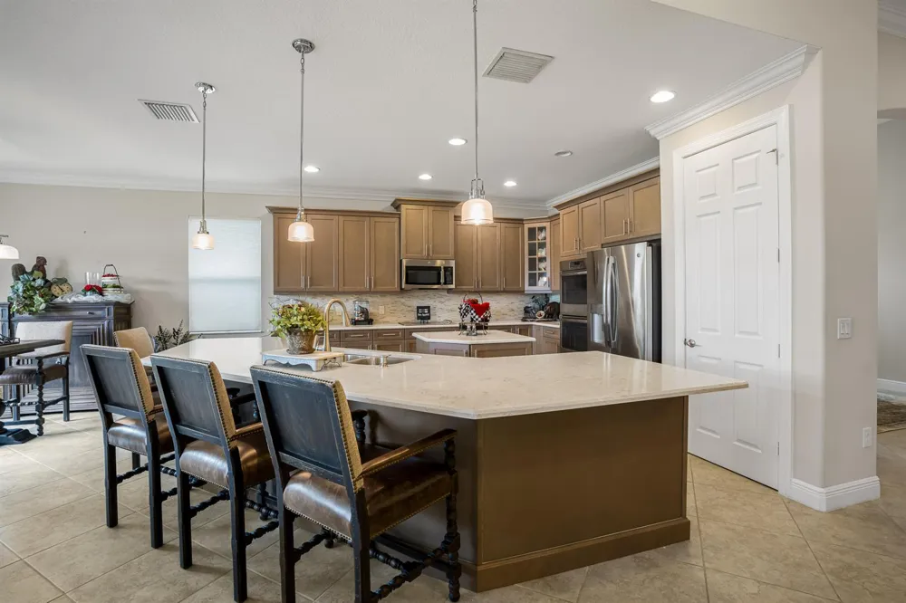1774 Belmont Circle SW Vero Beach, FL 32968