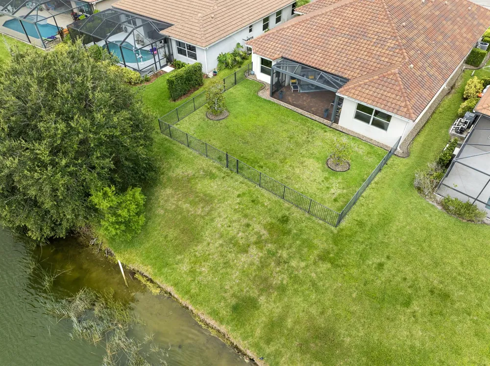 1774 Belmont Circle SW Vero Beach, FL 32968