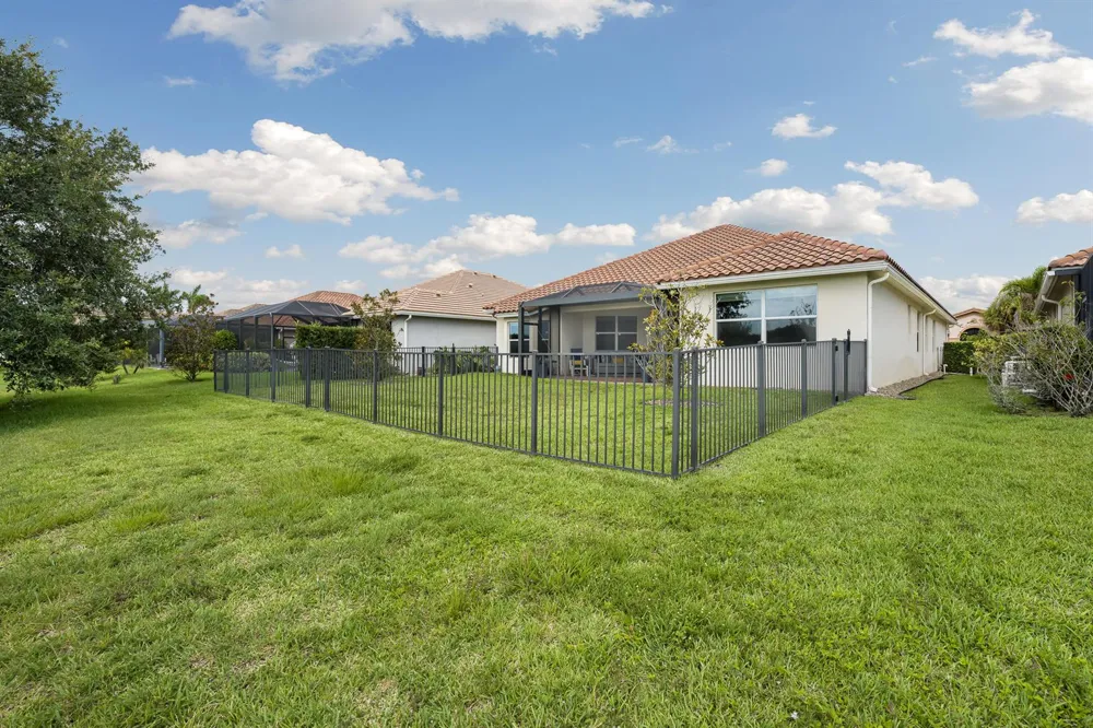 1774 Belmont Circle SW Vero Beach, FL 32968