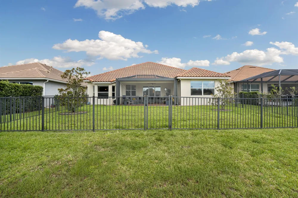 1774 Belmont Circle SW Vero Beach, FL 32968