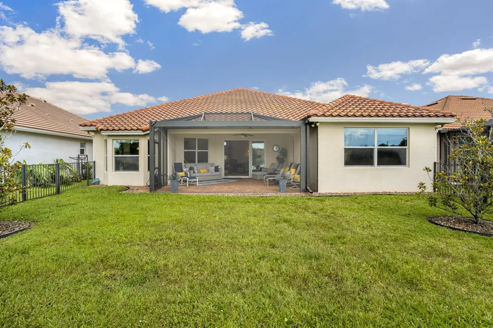 1774 Belmont Circle SW Vero Beach, FL 32968