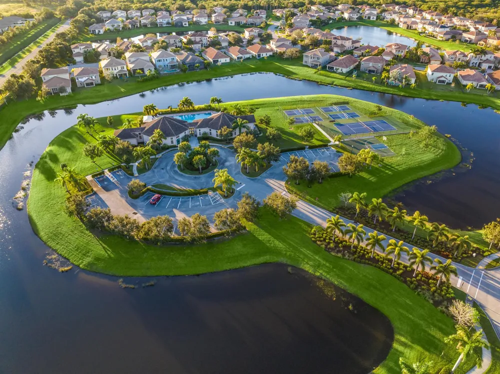 1774 Belmont Circle SW Vero Beach, FL 32968