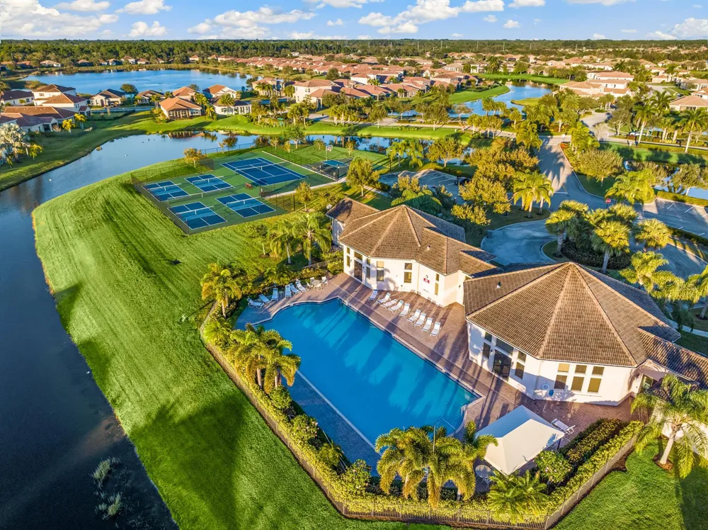 1774 Belmont Circle SW Vero Beach, FL 32968