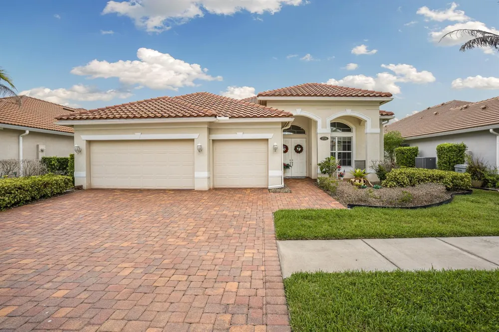 1774 Belmont Circle SW Vero Beach, FL 32968