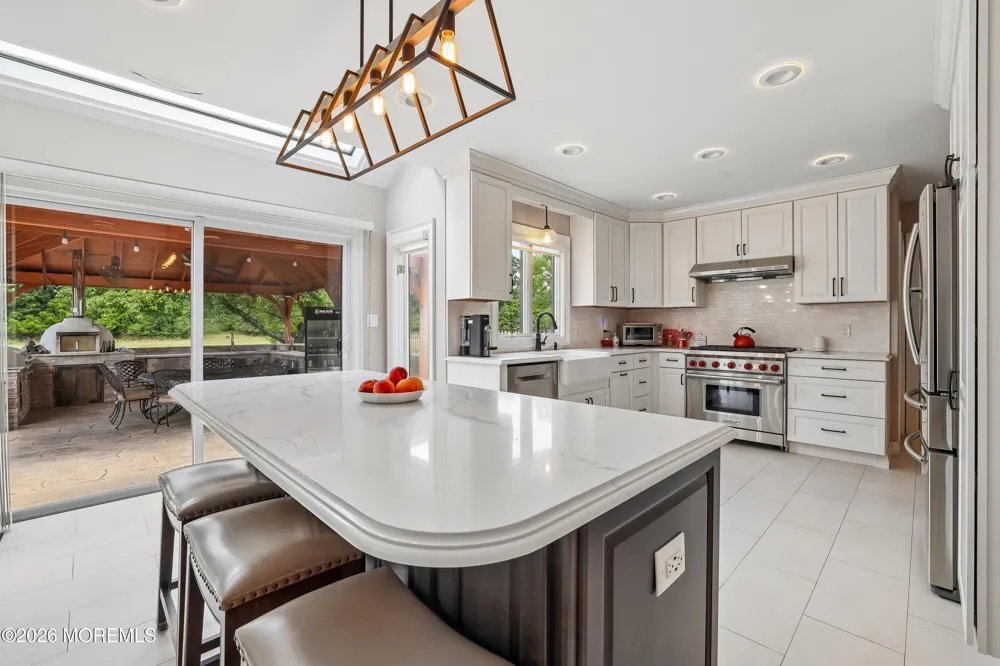 2 Candlelight Drive Holmdel, NJ 07733