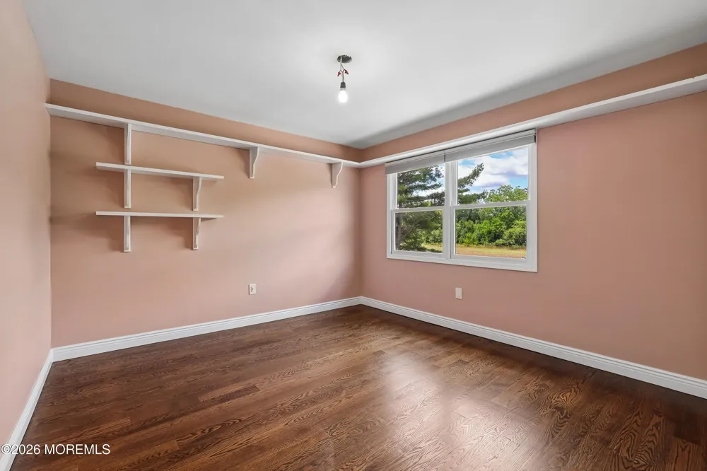 2 Candlelight Drive Holmdel, NJ 07733