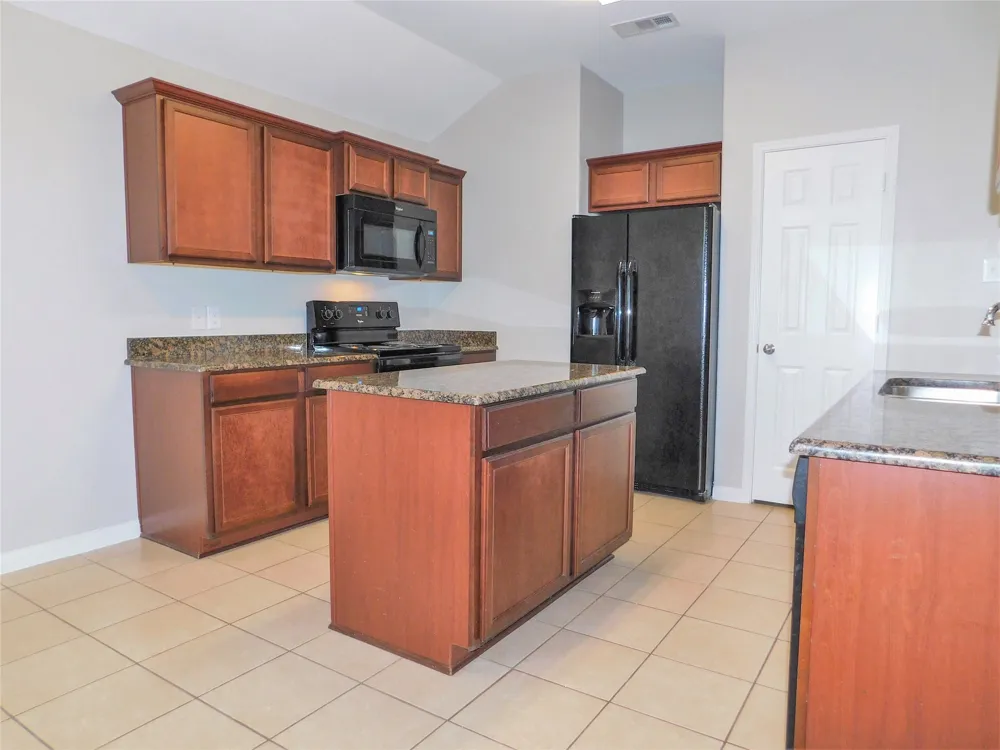 101 Kincaid Drive Sanger, TX 76266