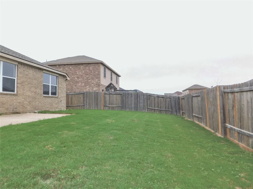 101 Kincaid Drive Sanger, TX 76266