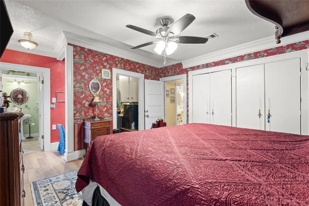 2641 Us-69 Doucette, TX 75942