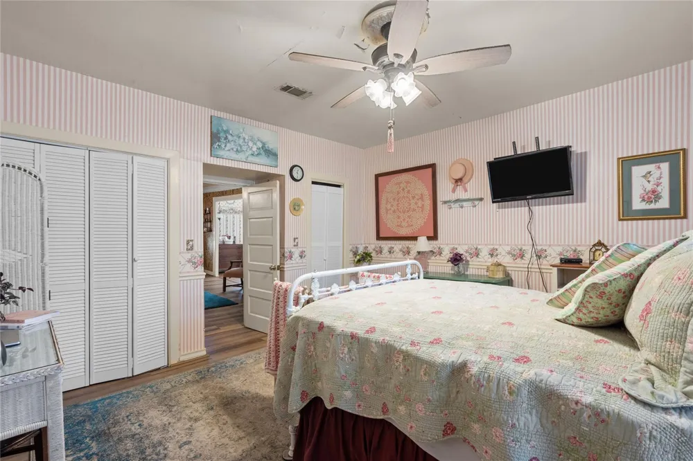 2641 Us-69 Doucette, TX 75942
