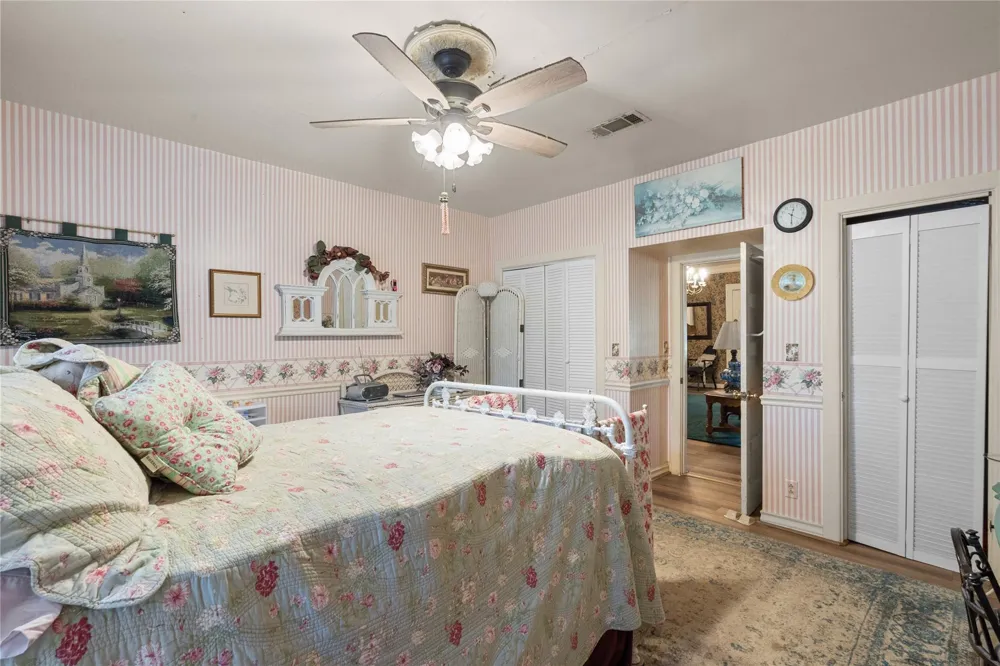 2641 Us-69 Doucette, TX 75942