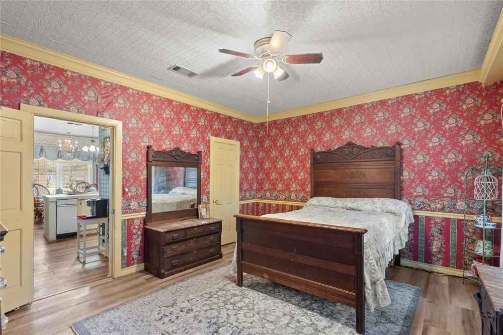 2641 Us-69 Doucette, TX 75942