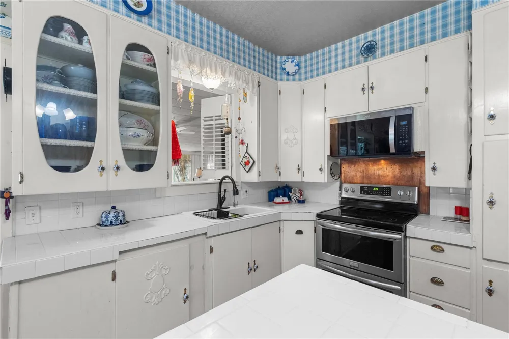 2641 Us-69 Doucette, TX 75942