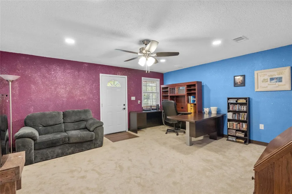 2641 Us-69 Doucette, TX 75942