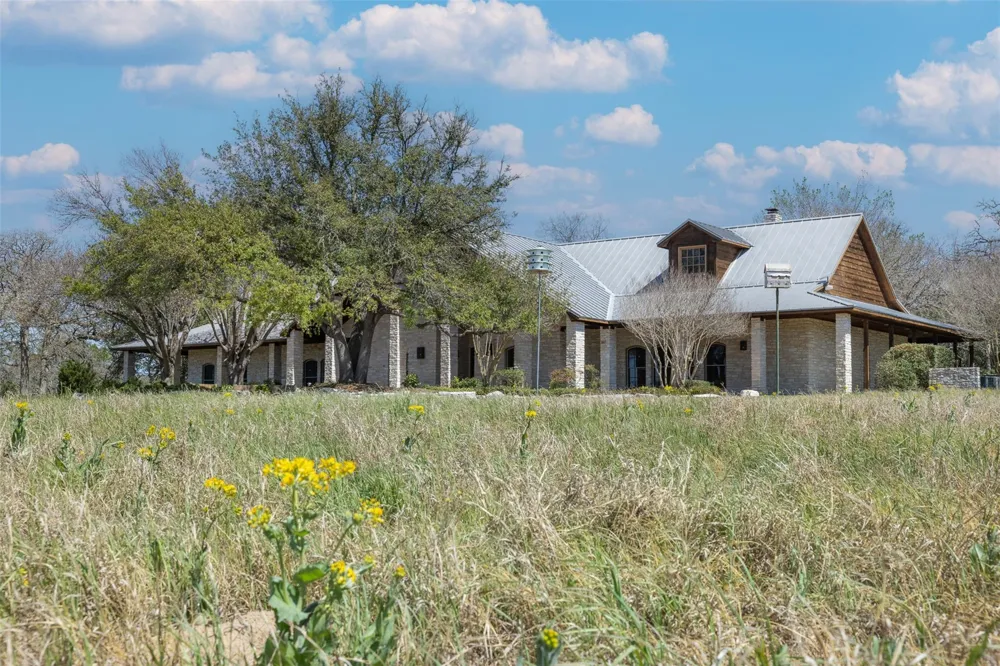 1580 County Road 377 Caldwell, TX 77836