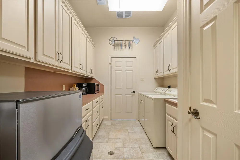1580 County Road 377 Caldwell, TX 77836