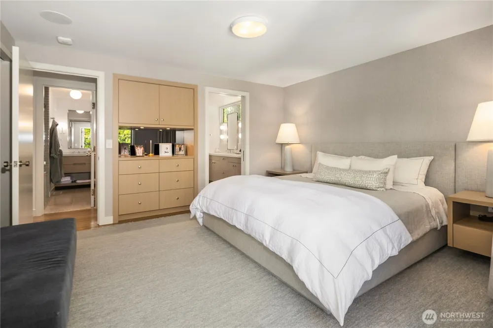 1514 Shenandoah Drive E Seattle, WA 98112