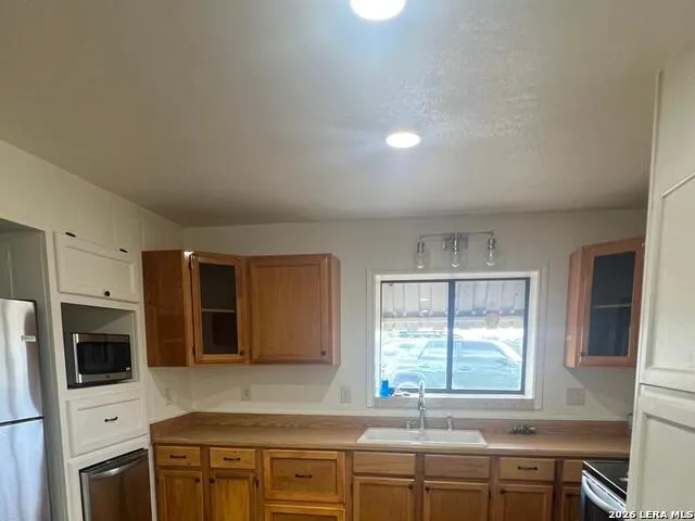 2711 W Highway 72 Three Rivers, TX 78071