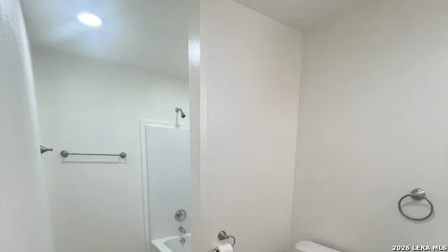 2711 W Highway 72 Three Rivers, TX 78071