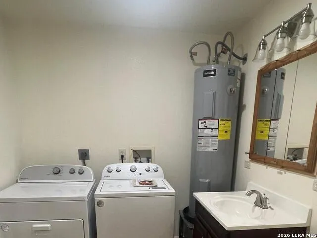 2711 W Highway 72 Three Rivers, TX 78071