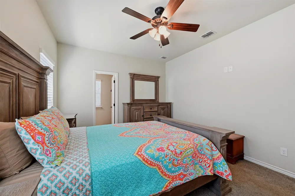 816 E Northside Drive Pilot Point, TX 76258