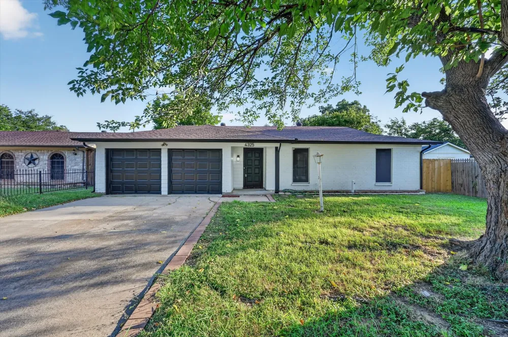 4325 Richard Street Forest Hill, TX 76119