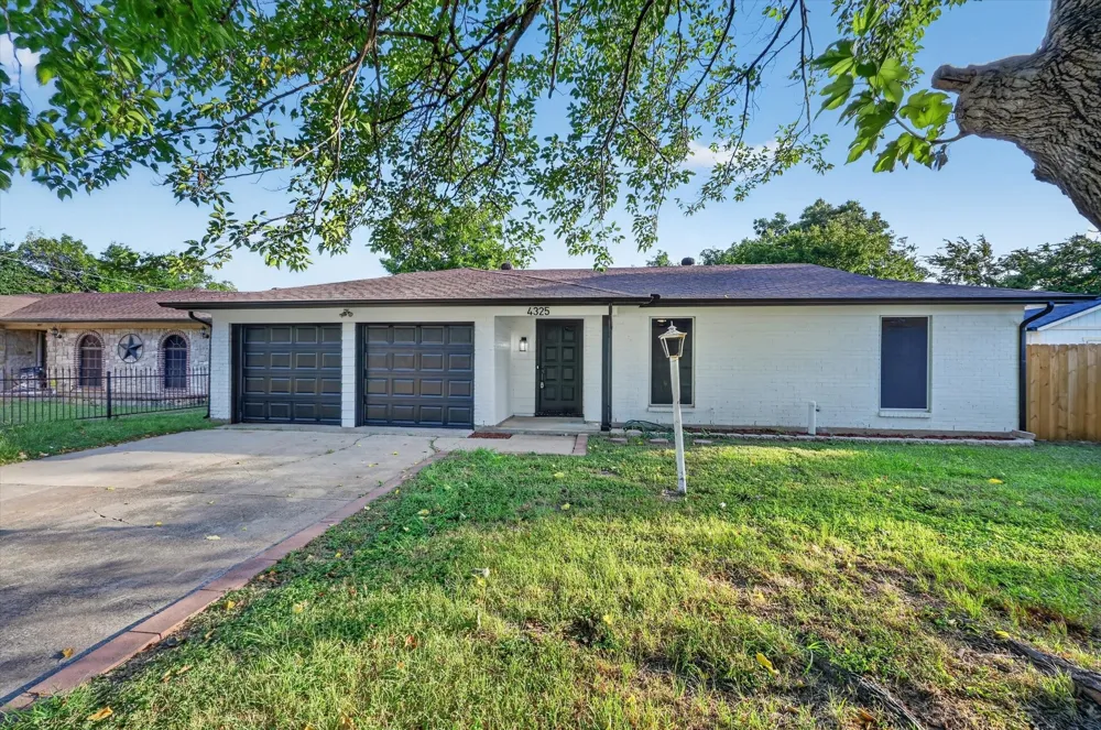 4325 Richard Street Forest Hill, TX 76119
