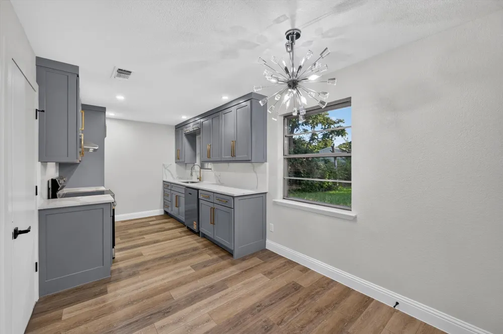 4325 Richard Street Forest Hill, TX 76119