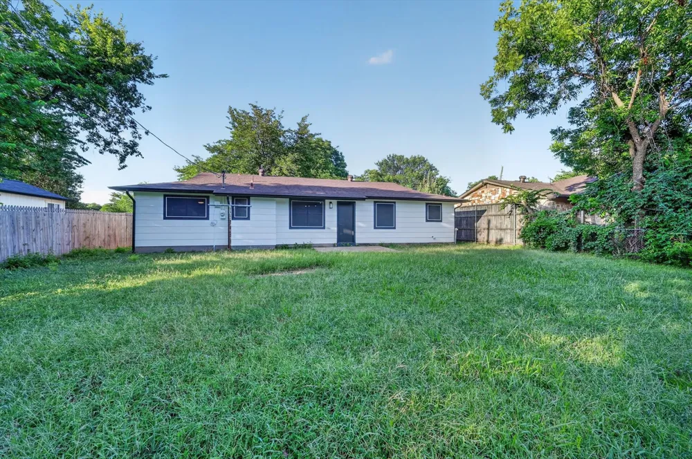 4325 Richard Street Forest Hill, TX 76119