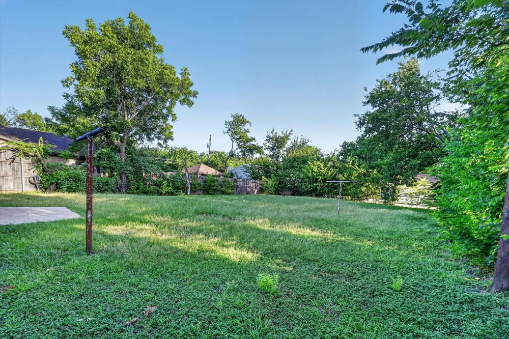 4325 Richard Street Forest Hill, TX 76119