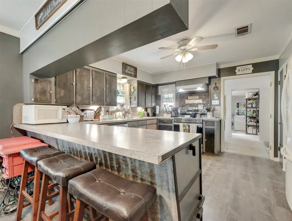 405 Pecan Street Forreston, TX 76041