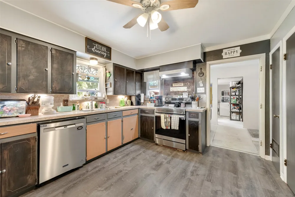 405 Pecan Street Forreston, TX 76041