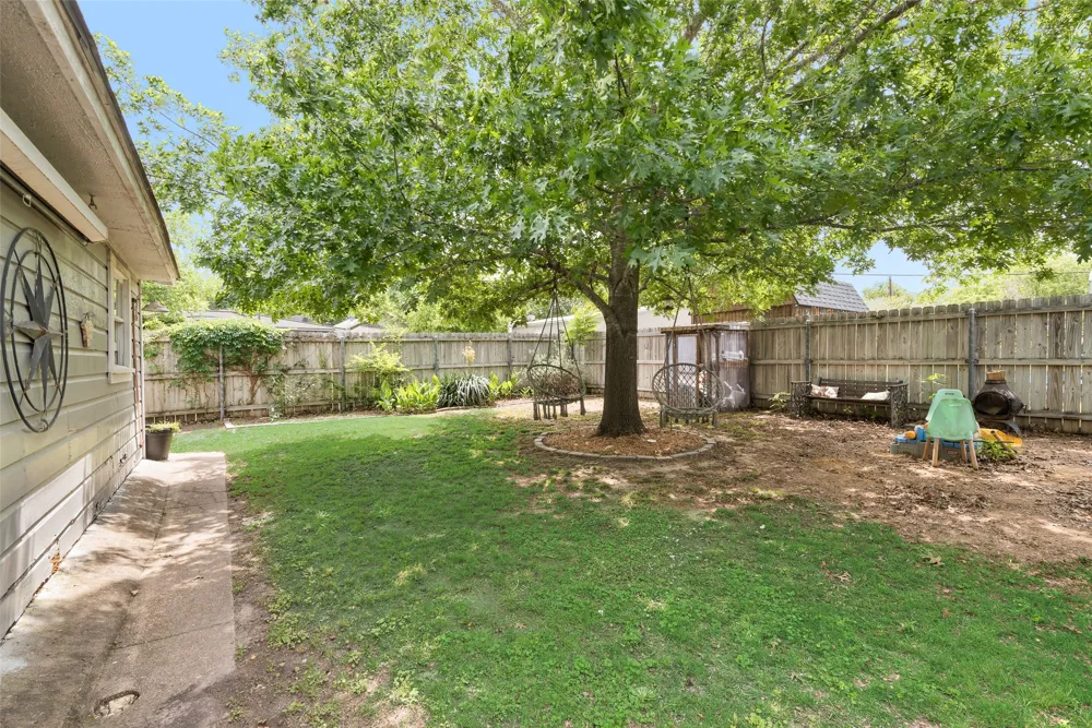 405 Pecan Street Forreston, TX 76041