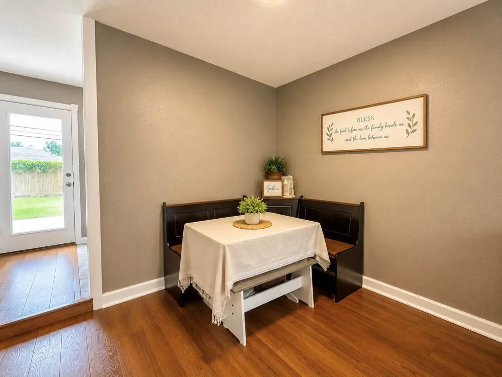 4718 Meadow Park Drive Houston, TX 77048