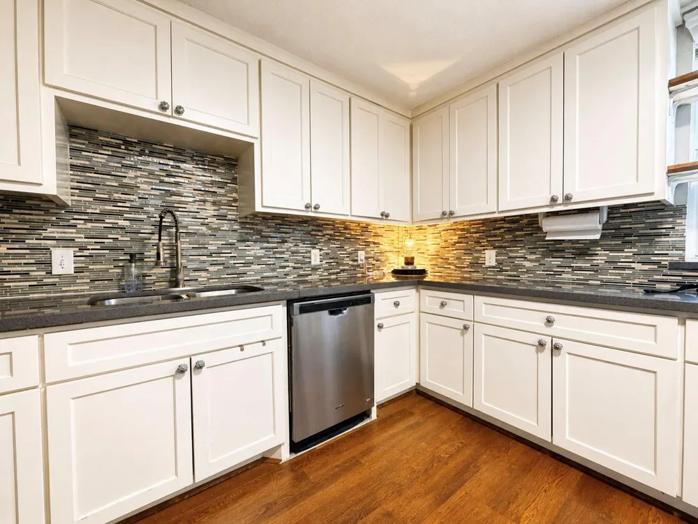 4718 Meadow Park Drive Houston, TX 77048