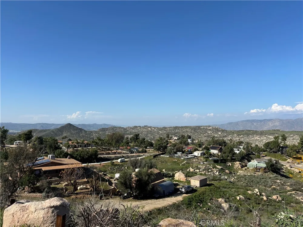 41300 Polly Butte Hemet, CA 92544