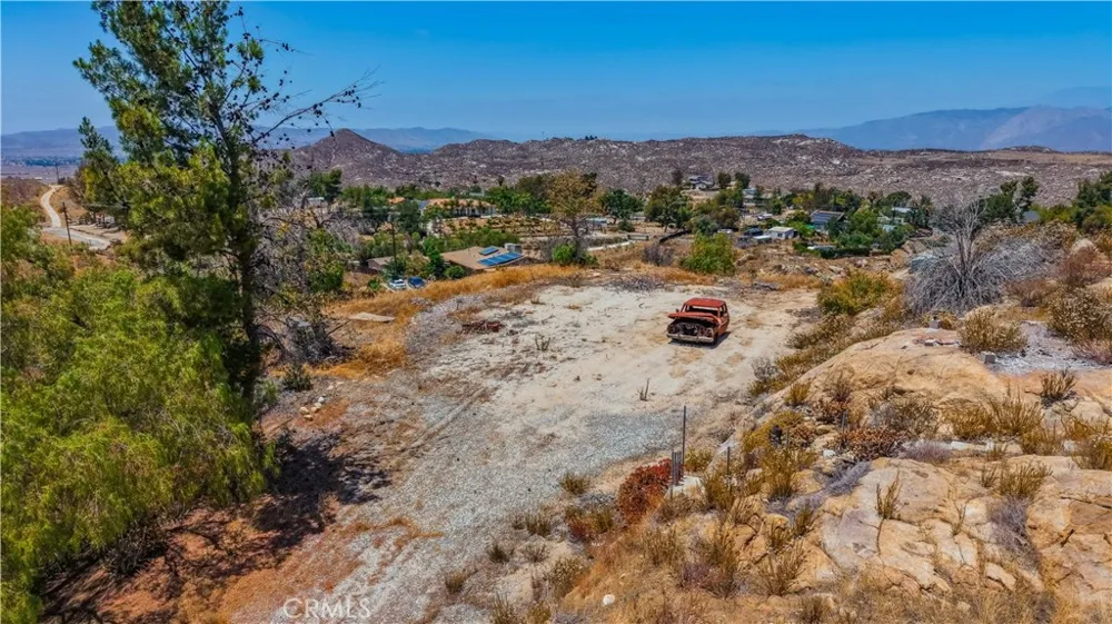 41300 Polly Butte Hemet, CA 92544