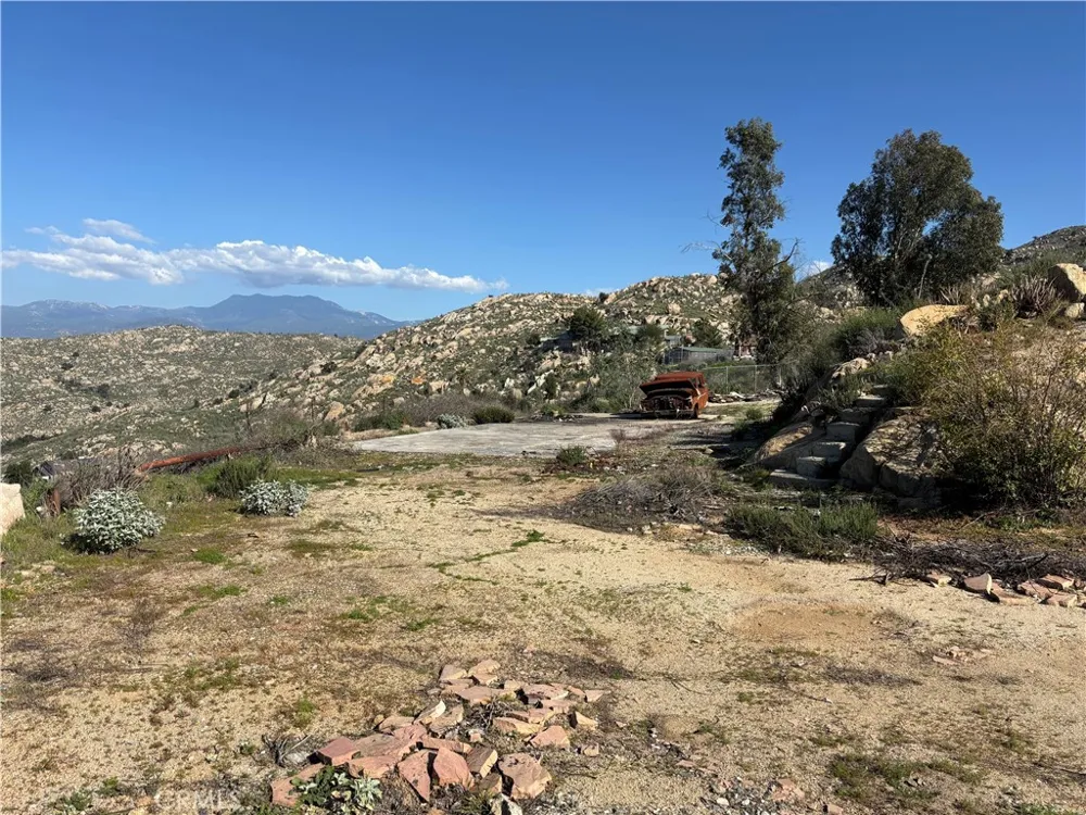 41300 Polly Butte Hemet, CA 92544