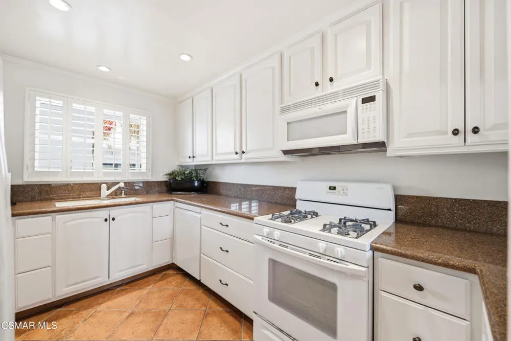 1133 9th Street #301 Santa Monica, CA 90403