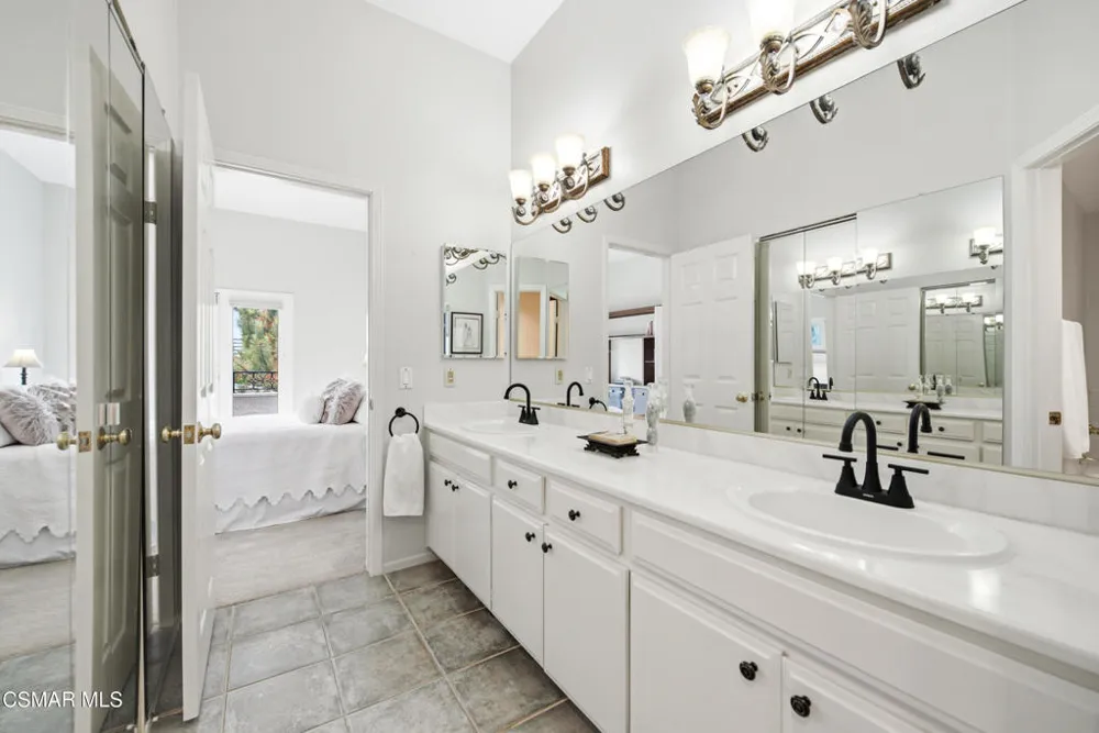 1133 9th Street #301 Santa Monica, CA 90403